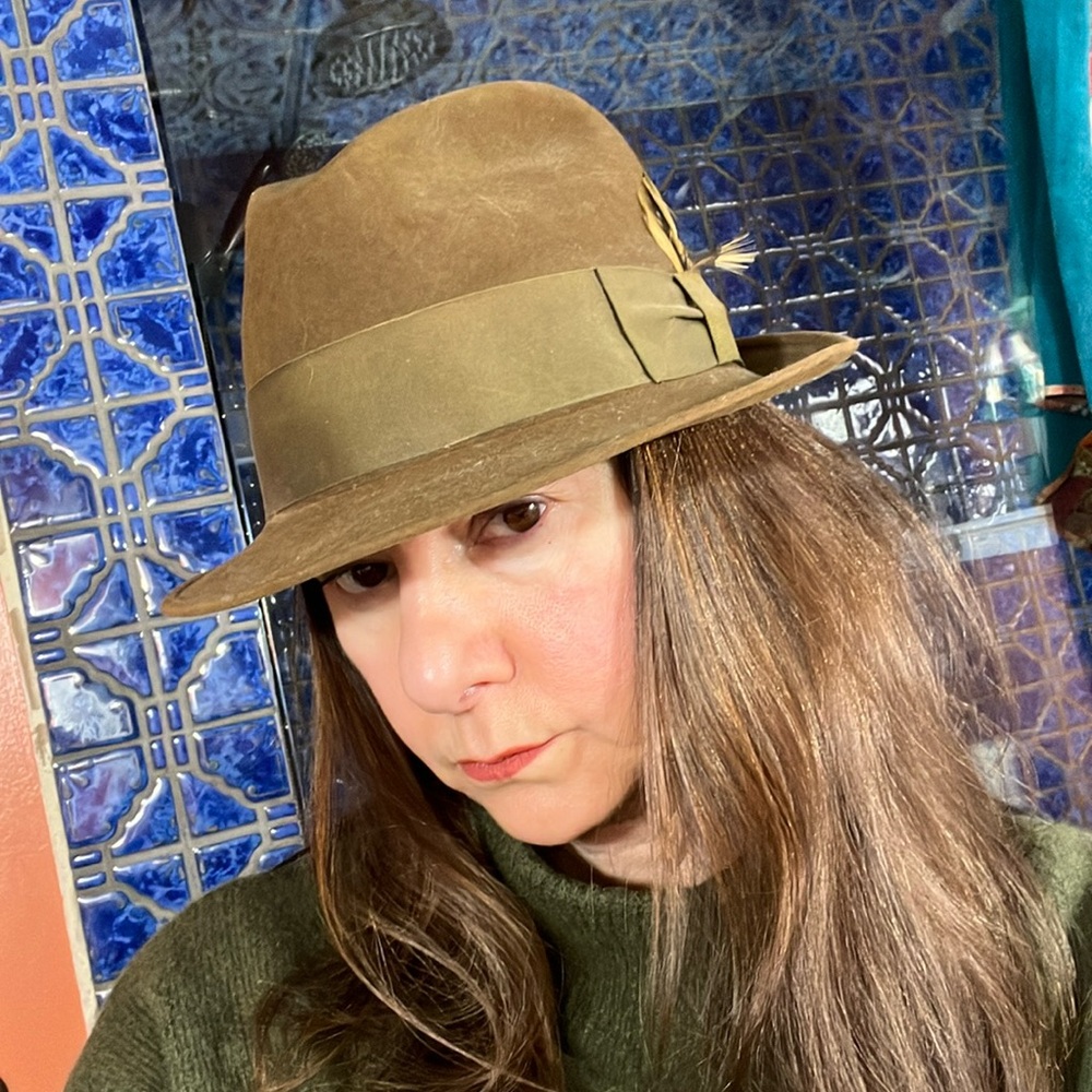 Men’s or Women’s Vintage Dobb’s Hat 23”